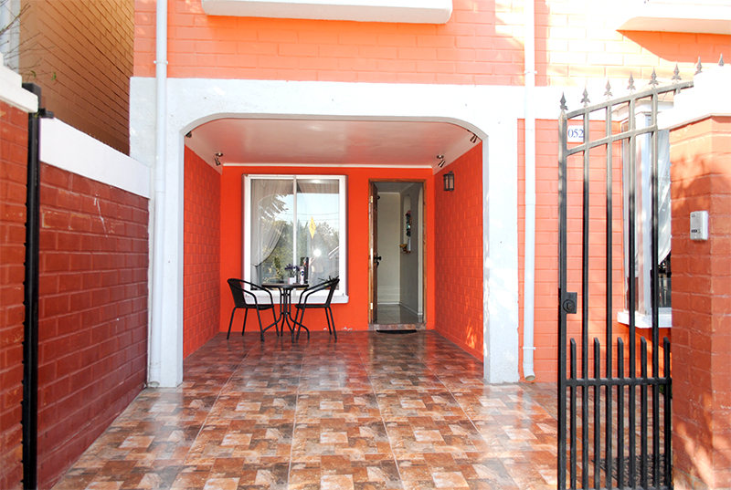 frontis-casa-solar-de-buin-impecable-4-dormitorios