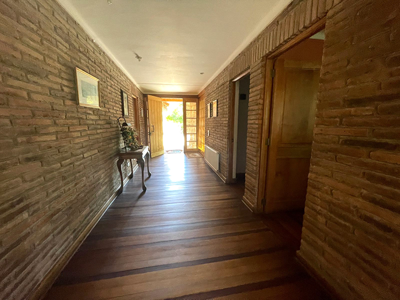 hall-acceso-hermosa-casa-venta